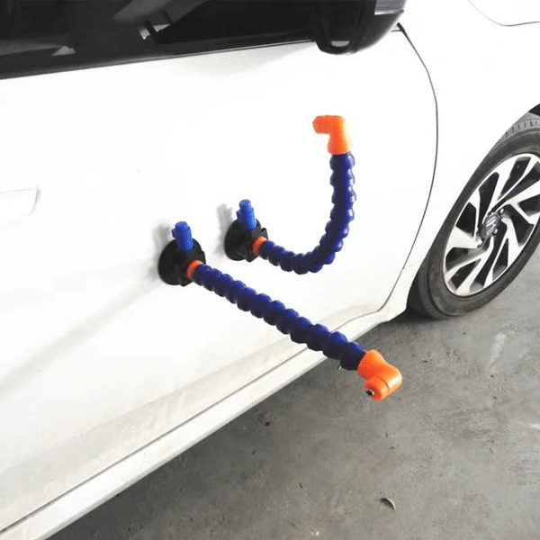 Automobilio kėbulo įlenkimų atstatymo įrankis