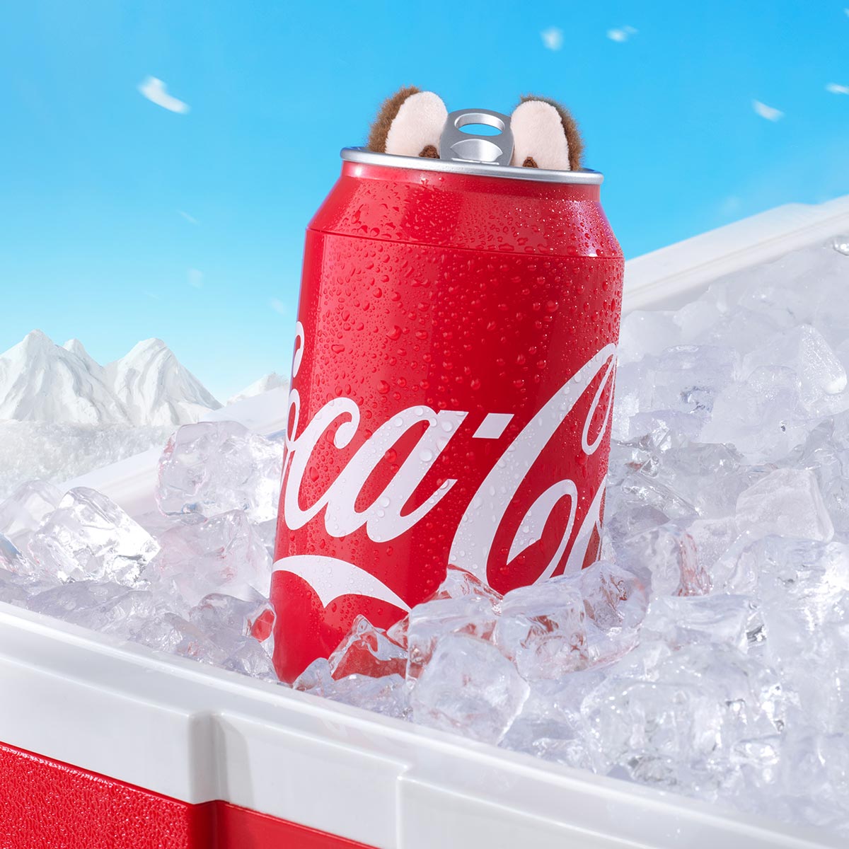 Labubu "COCA-COLA"– riboto leidimo žaislas iš Pop Mart