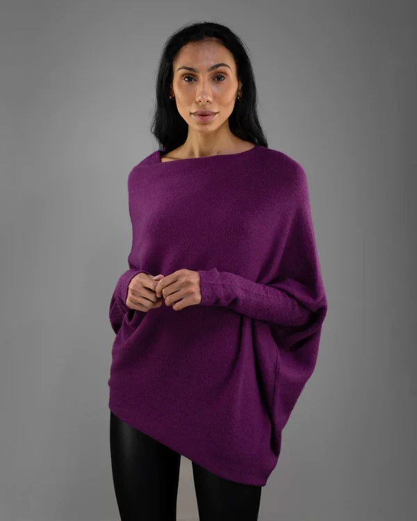 Asimetriškas megztinis moterims