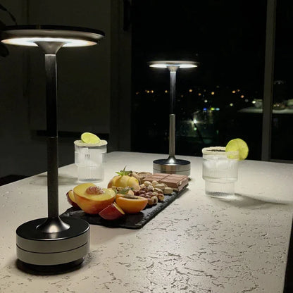 Įkraunamas LED stalinis šviestuvas